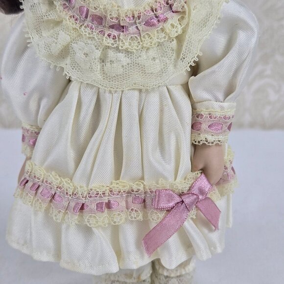 Vintage Petite Porcelains by Barbara Lee Limited Edition "Gabriella" - Picture 3 of 13